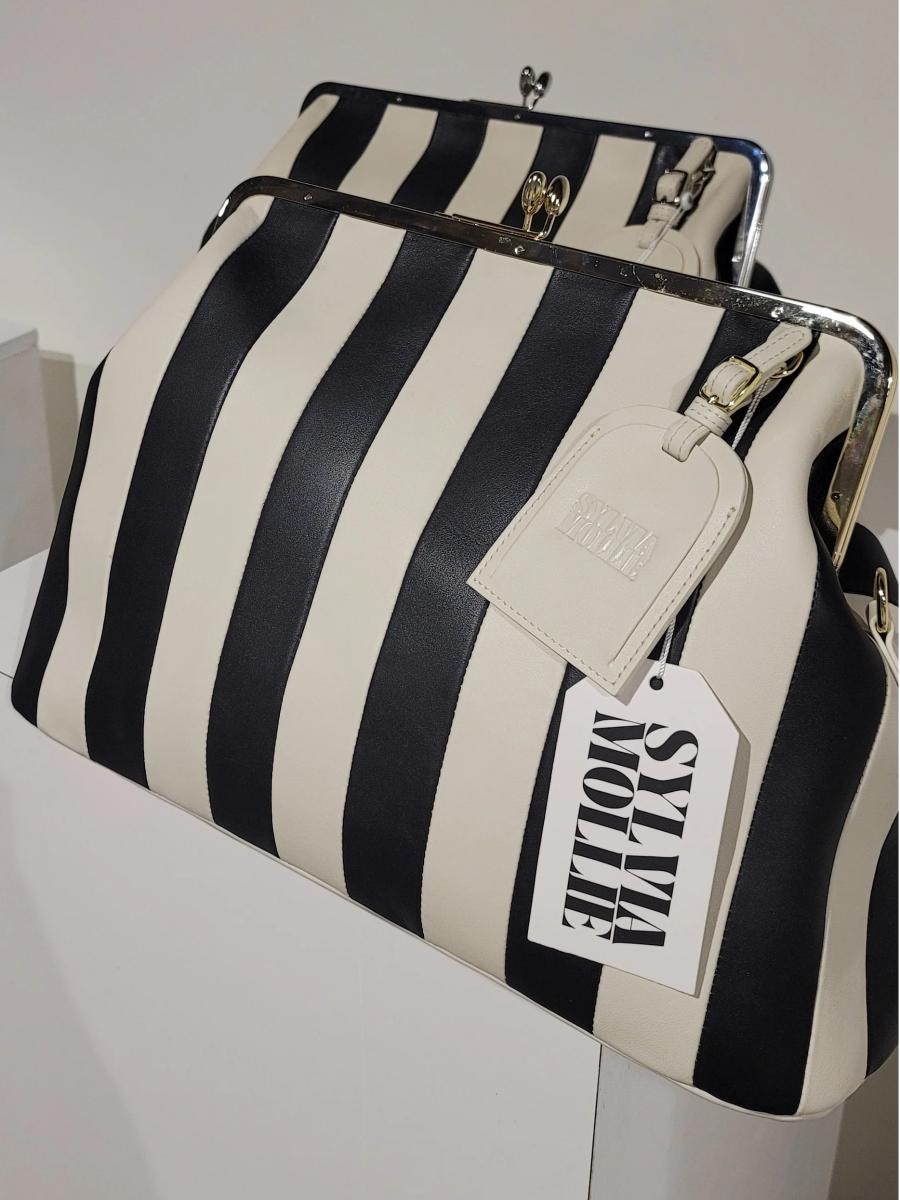 Leather Kisslock Frame Bag - allsose