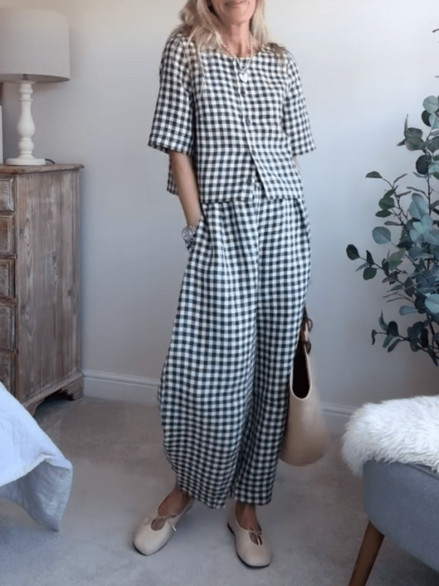 Women’s Black & White Gingham 2 - Piece Set: Short - Sleeve Button Top & Barrel Pants - allsose